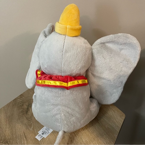 DISNEY STORE Dumbo Elephant Plush Toy - Picture 3 of 8